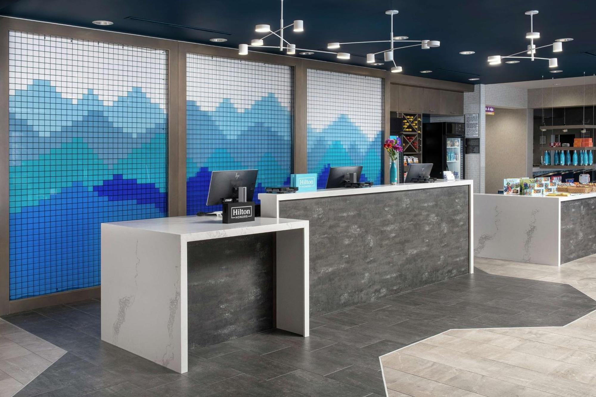 Tru By Hilton Denver Airport Tower Road Bagian luar foto