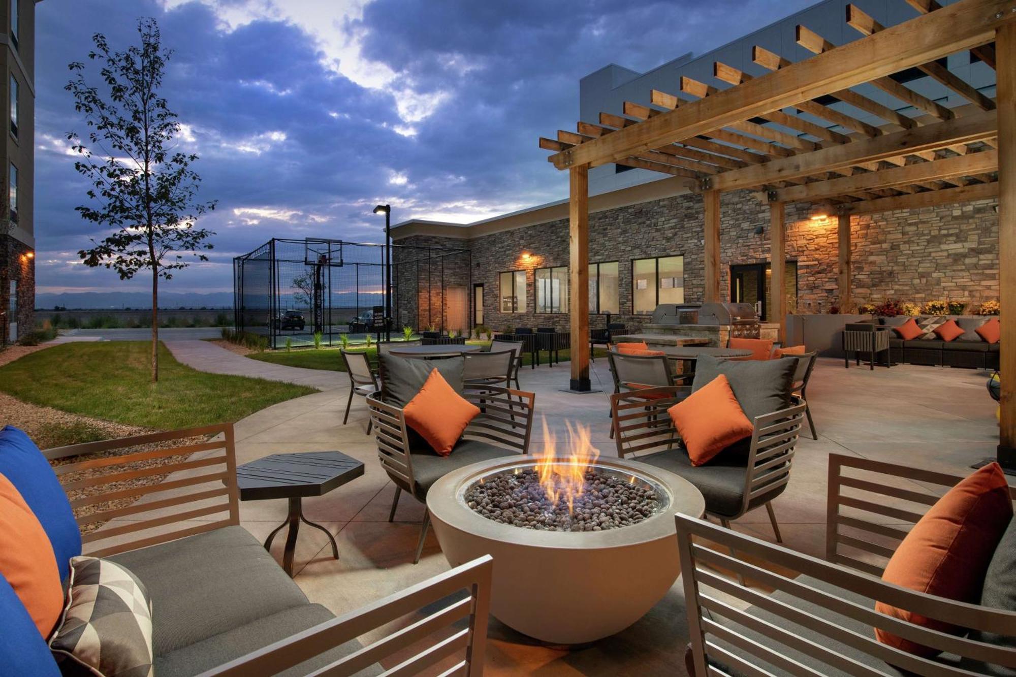 Tru By Hilton Denver Airport Tower Road Bagian luar foto